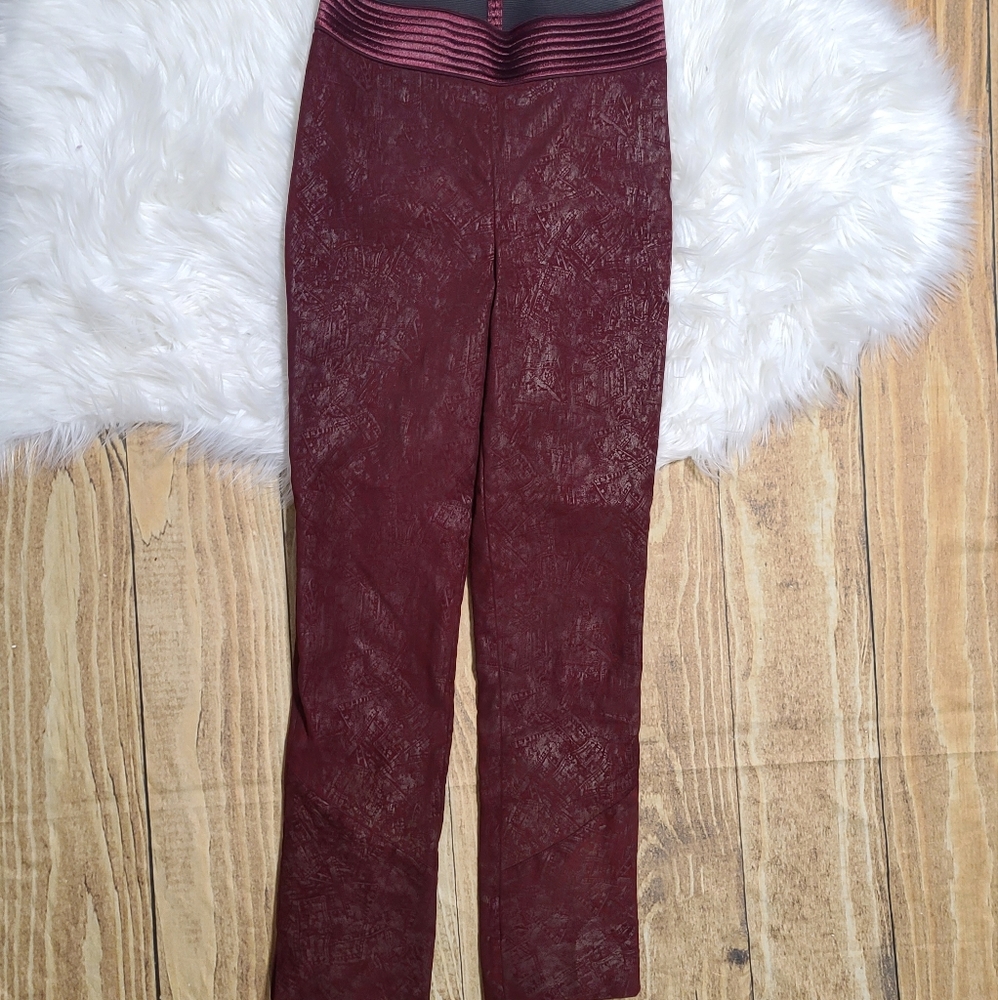 Save the queen pants